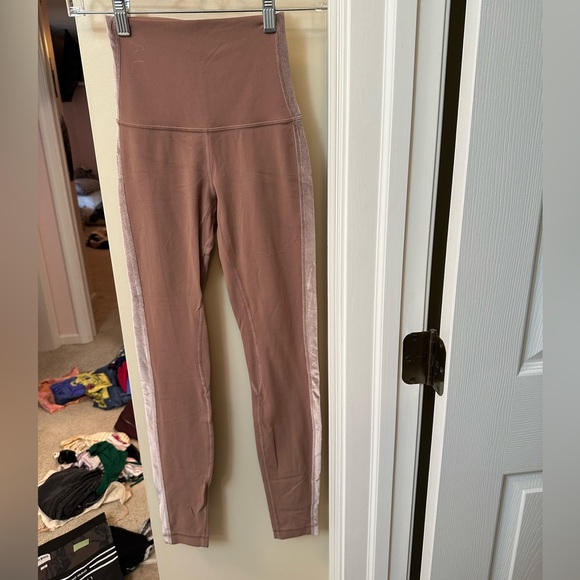 Pale pink, Lululemon leggings with velvet stripes of the side - Picture 1 of 4